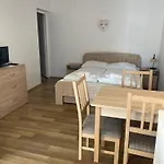 Проживание в семье Leitner Haz