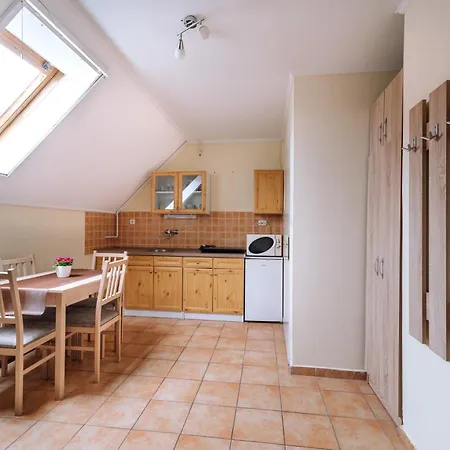 Leitner Haz Homestay Balatongyorok