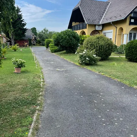 Leitner Haz Balatongyorok